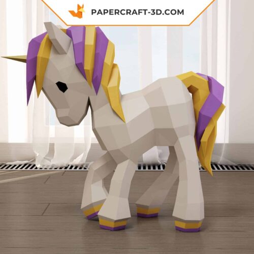 Papercraft di piccolo unicorno in origami 3D