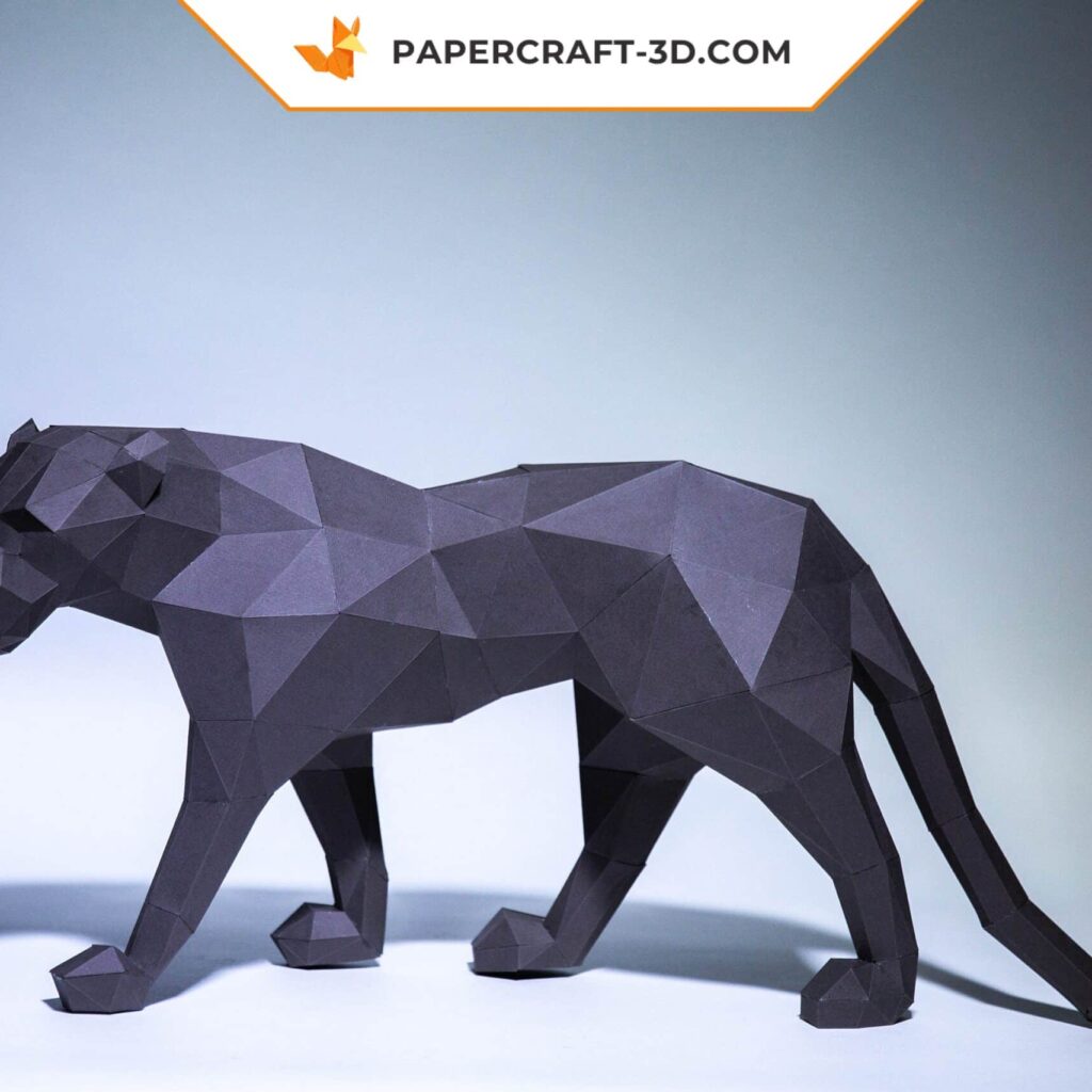 Papercraft de panthère noire en origami 3D