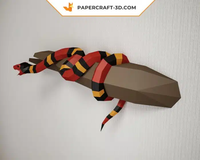 Papercraft serpent sur une branche, modèle 3D de serpent roi écarlate en origami papier