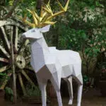 Papercraft di cervo reale in origami