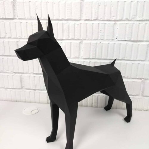 Papercraft d'un doberman noir en origami 3D