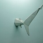 Papercraft queue de requin murale en origami