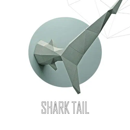 Papercraft queue de requin murale en origami