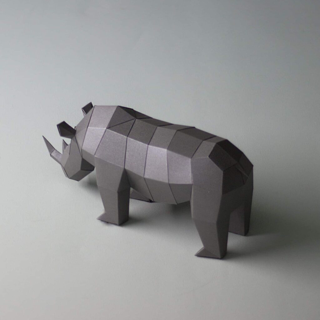 Papercraft de petit rhinocéros africain en origami 3D