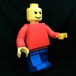 Papercraft Legoman in 3D origami