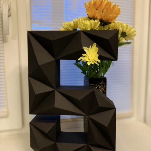 Chiffre 5 en papercraft 3D – modèle PDF à imprimer pour anniversaire et décoration