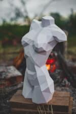 Papercraft weiblicher Körper in origami 3D