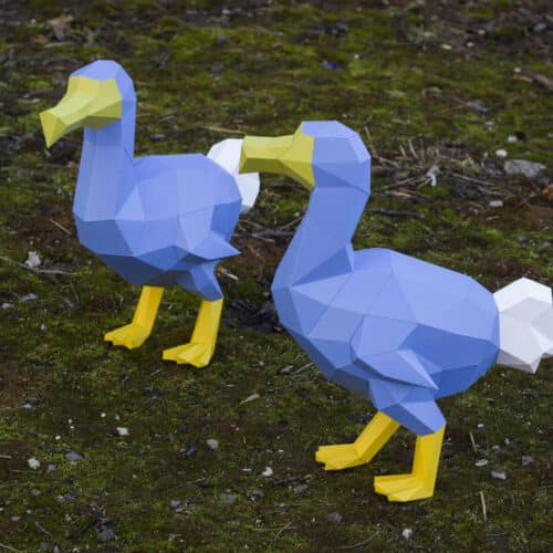 Papercraft d'aigle volant en origami 3D