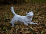 Papercraft di gatto che cammina in origami 3D
