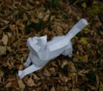 Papercraft di gatto che cammina in origami 3D
