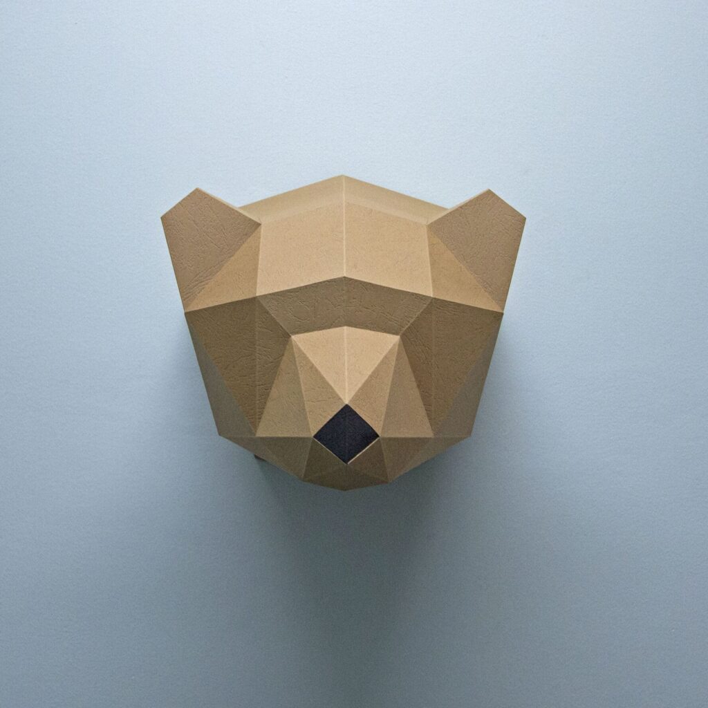 Papercraft de tête de trophée d'ours en origami 3D