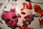 Papercraft de máscara de calavera con cuernos en origami 3D