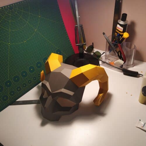 Papercraft masque de crâne à cornes en origami 3D