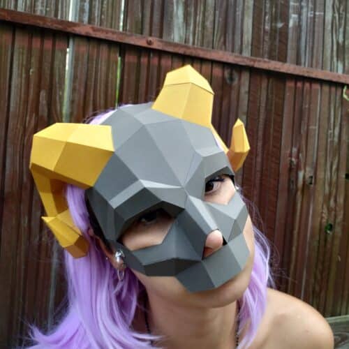 Papercraft masque de crâne à cornes en origami 3D