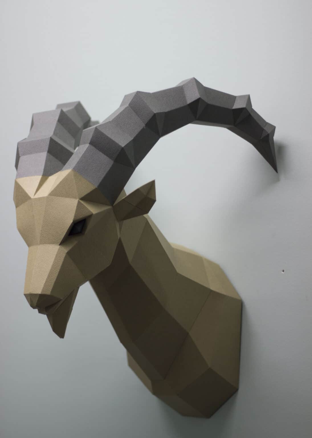 Papercraft de bouquetin en origami 3D Papercraft de bouquetin en origami 3D