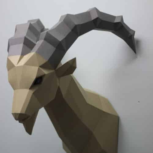 Papercraft de bouquetin en origami 3D
