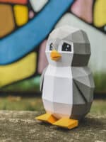 Papercraft de pingüino en origami 3D