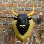 Papercraft de taureau sur bouclier en origami 3D