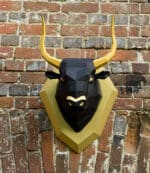 Papercraft de touro em escudo origami 3D