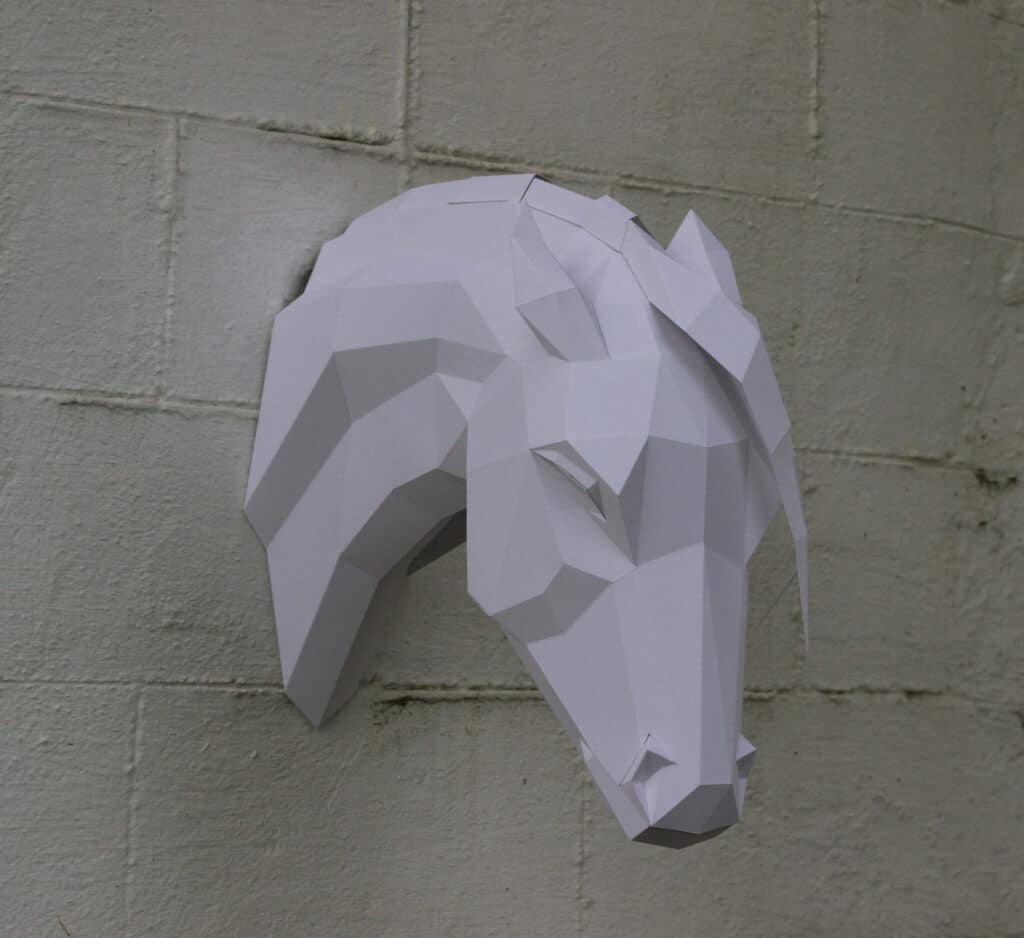 Papercraft of Arabian horse in 3D origami Papercraft of Arabian horse in 3D origami