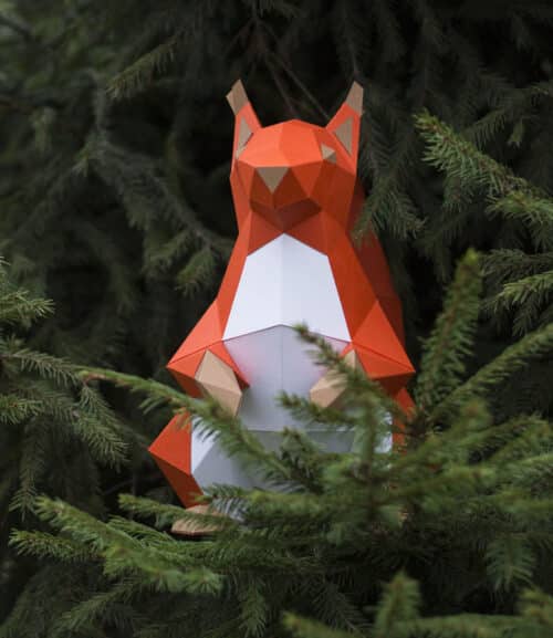 Papercraft squirrel in 3D origami
