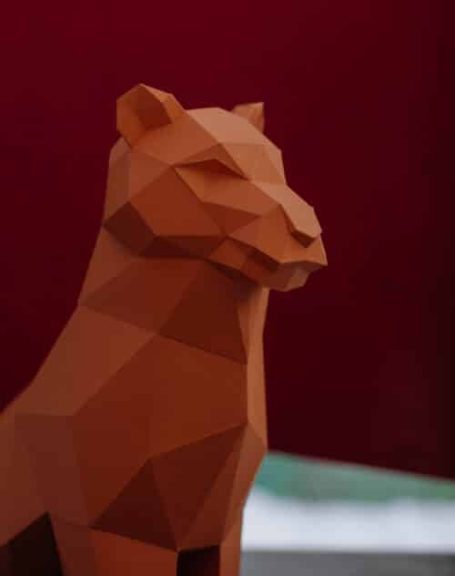Papercraft di cucciolo di leone o tigre in origami 3D