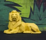 Papercraft di leone sdraiato in origami 3D Papercraft di leone sdraiato in origami 3D
