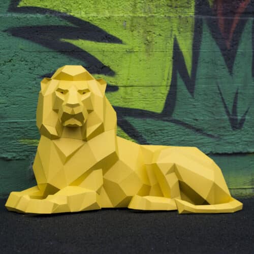 Lion couché en papercraft 3D