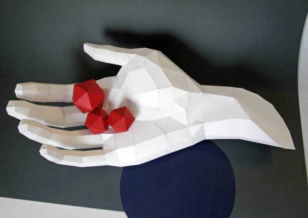 Sculpture main droite en papercraft 3D Sculpture main droite en papercraft 3D