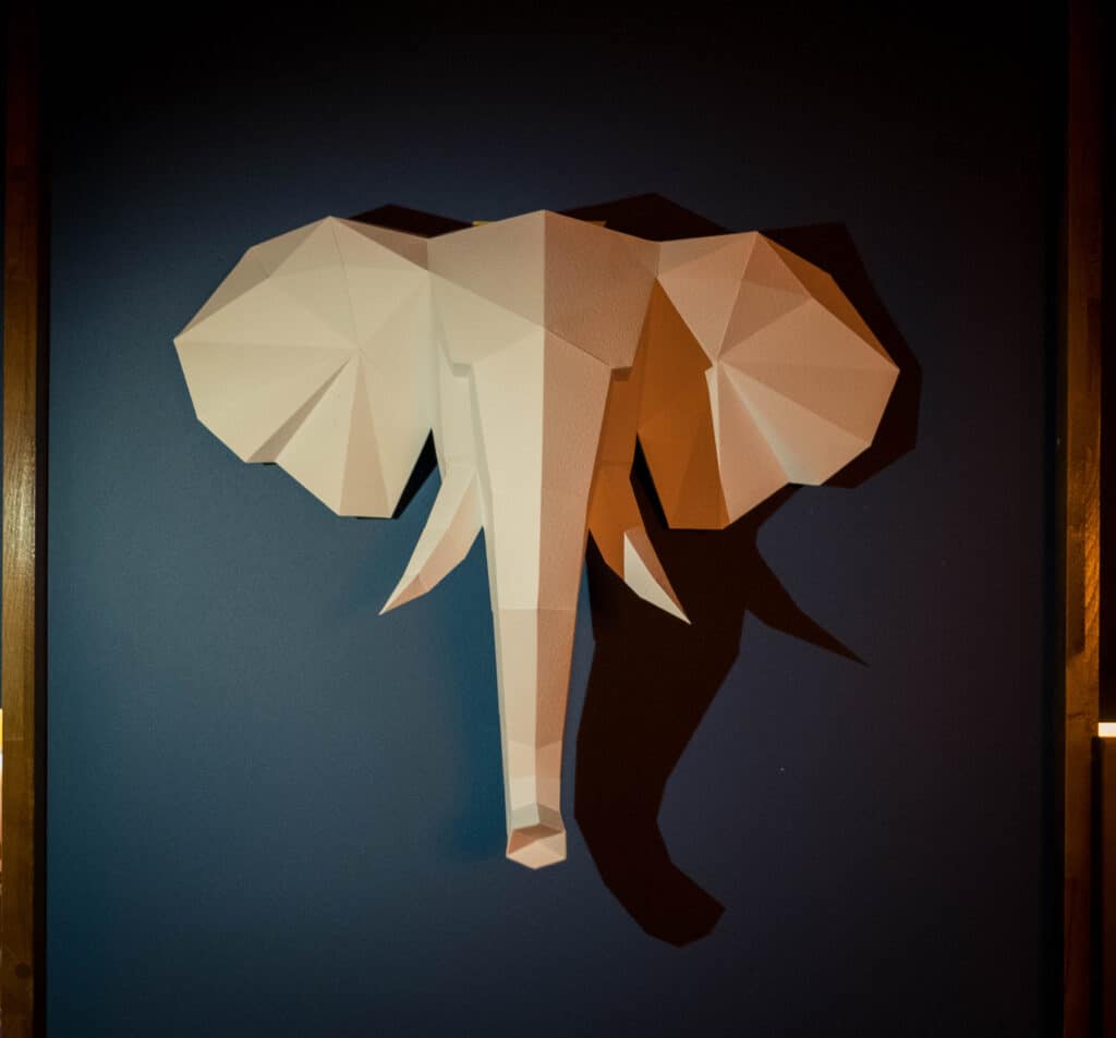 Papercraft de tête d'éléphant en origami 3D Papercraft de tête d'éléphant en origami 3D