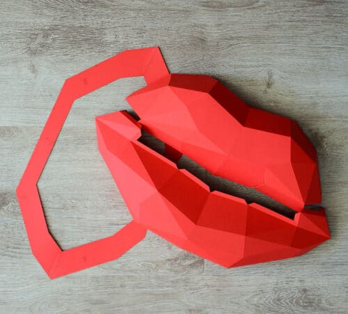 Lèvres rouges en papercraft 3D