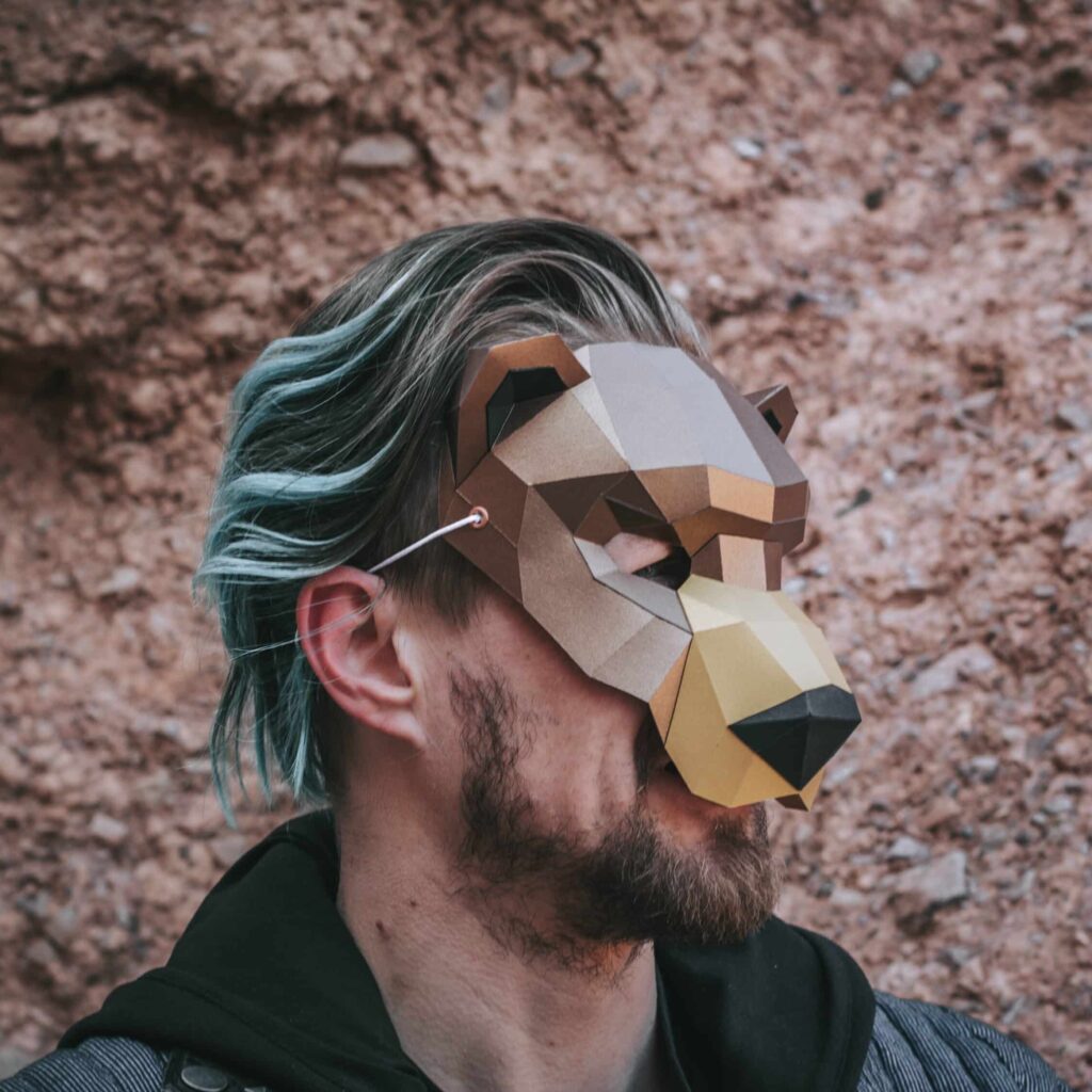 Masque d'ours en papercraft 3D