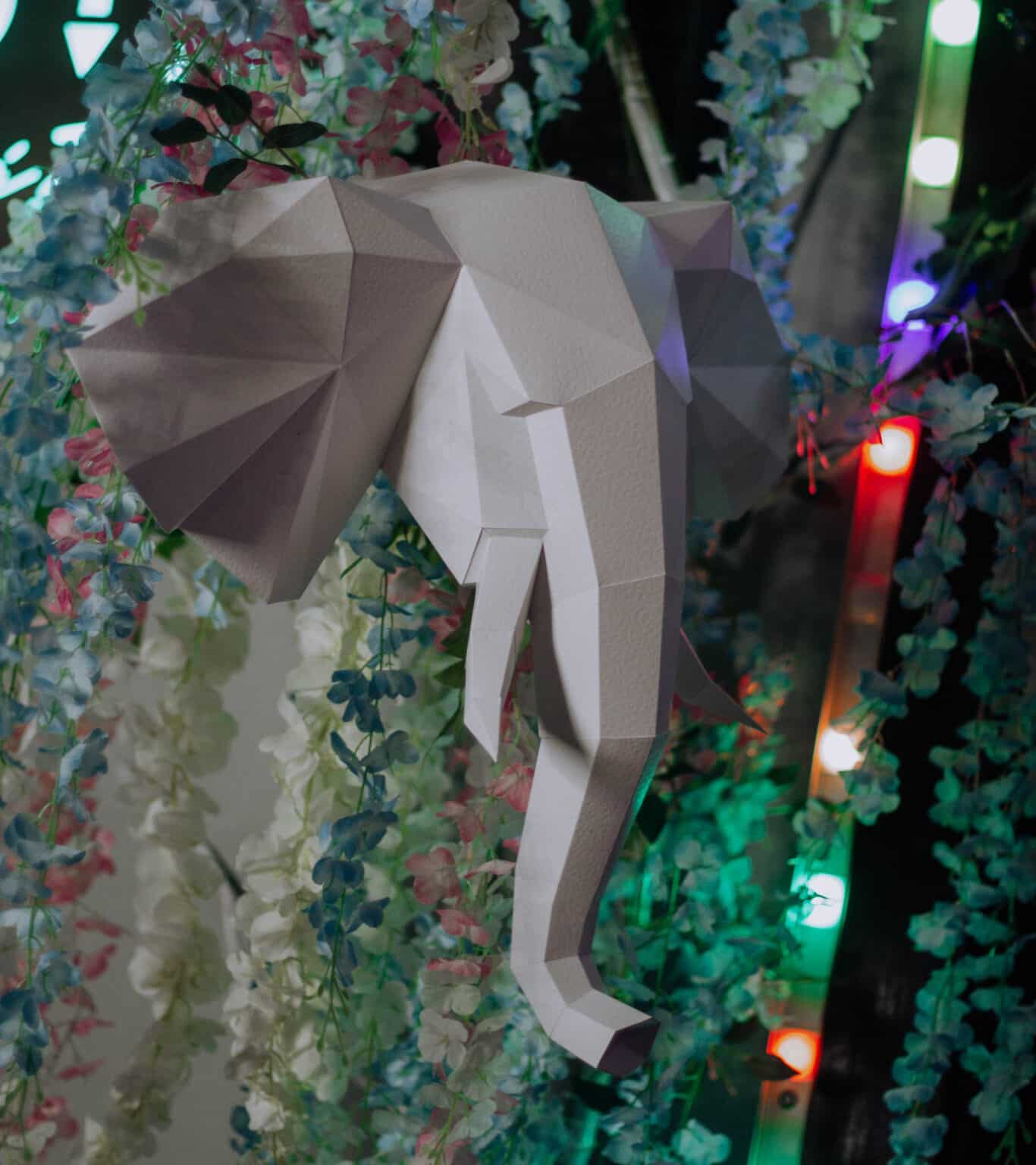Papercraft de tête d'éléphant en origami 3D Papercraft de tête d'éléphant en origami 3D