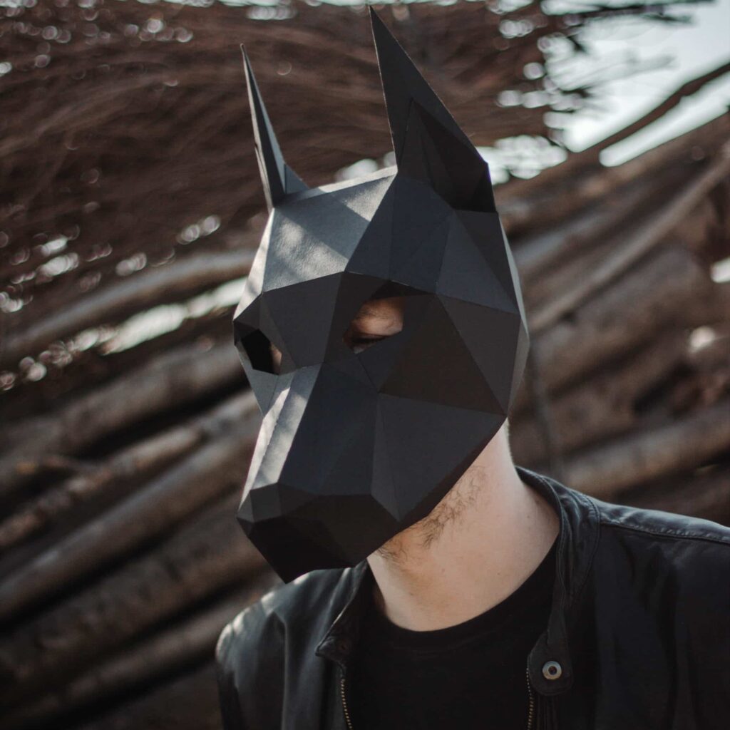 Masque casque Doberman en papercraft 3D