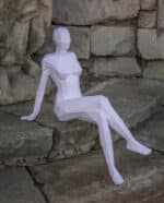 Femme assise en papercraft 3D