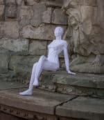 Femme assise en papercraft 3D