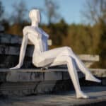 Femme assise en papercraft 3D