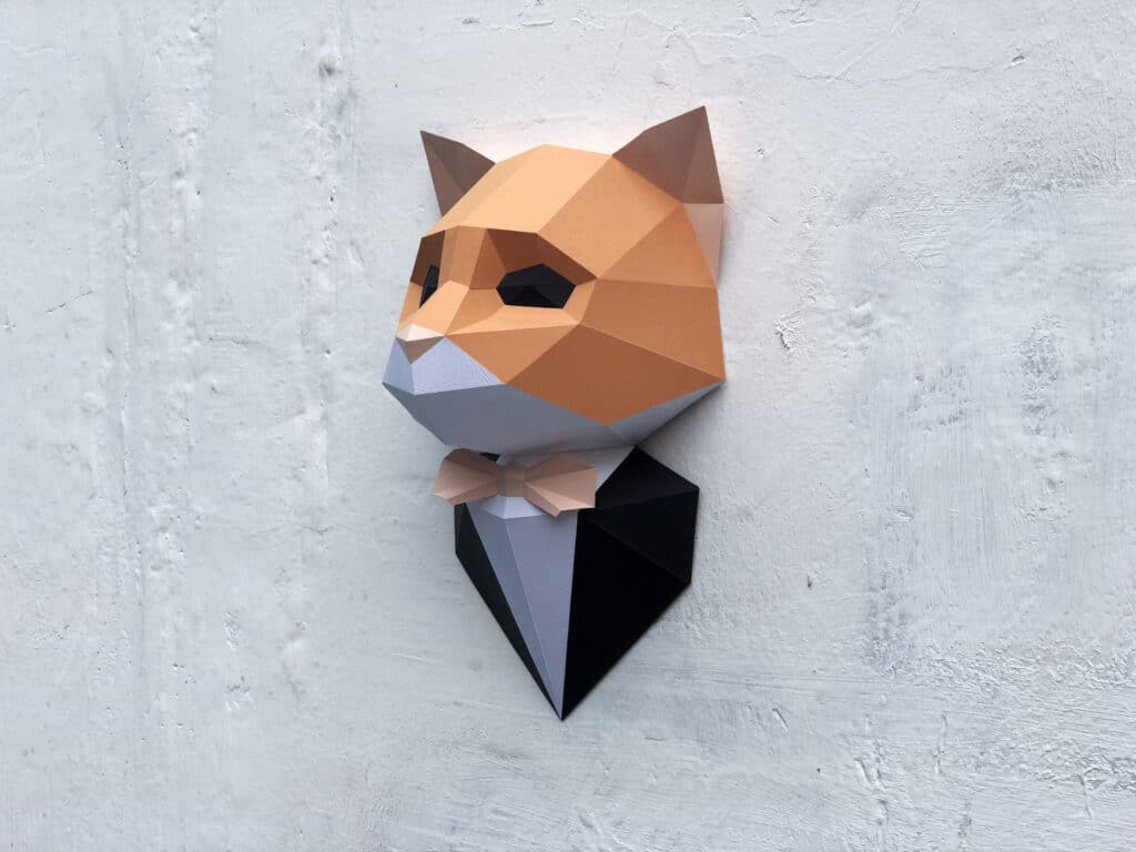 Papercraft einer Katze im Anzug in 3D Origami Papercraft einer Katze im Anzug in 3D Origami