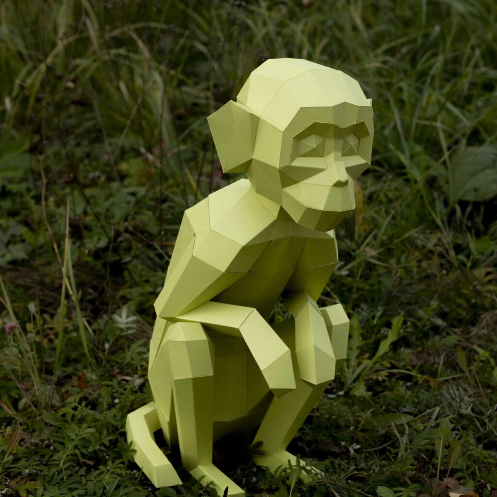 Singe assis en papercraft 3D