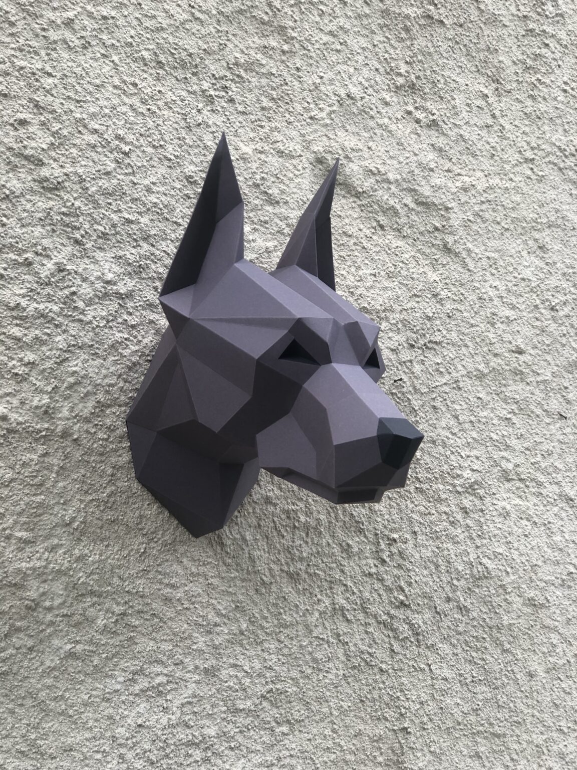 Papercraft eines Dobermanns in Origami 3D Papercraft eines Dobermanns in Origami 3D