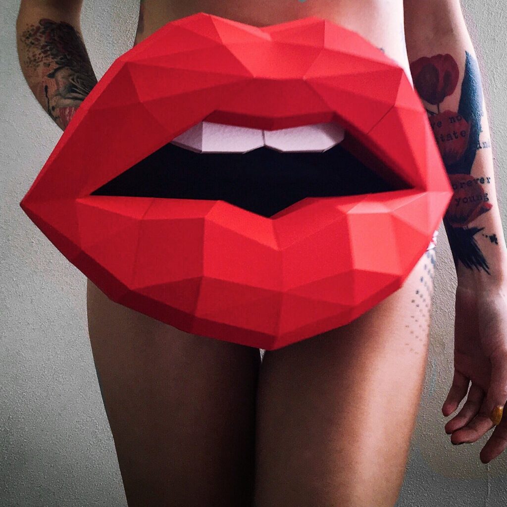 Papercraft 3D bouche rouge à assembler