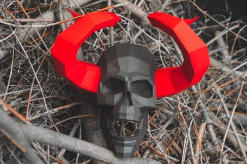 Crâne démoniaque avec cornes en papercraft 3D