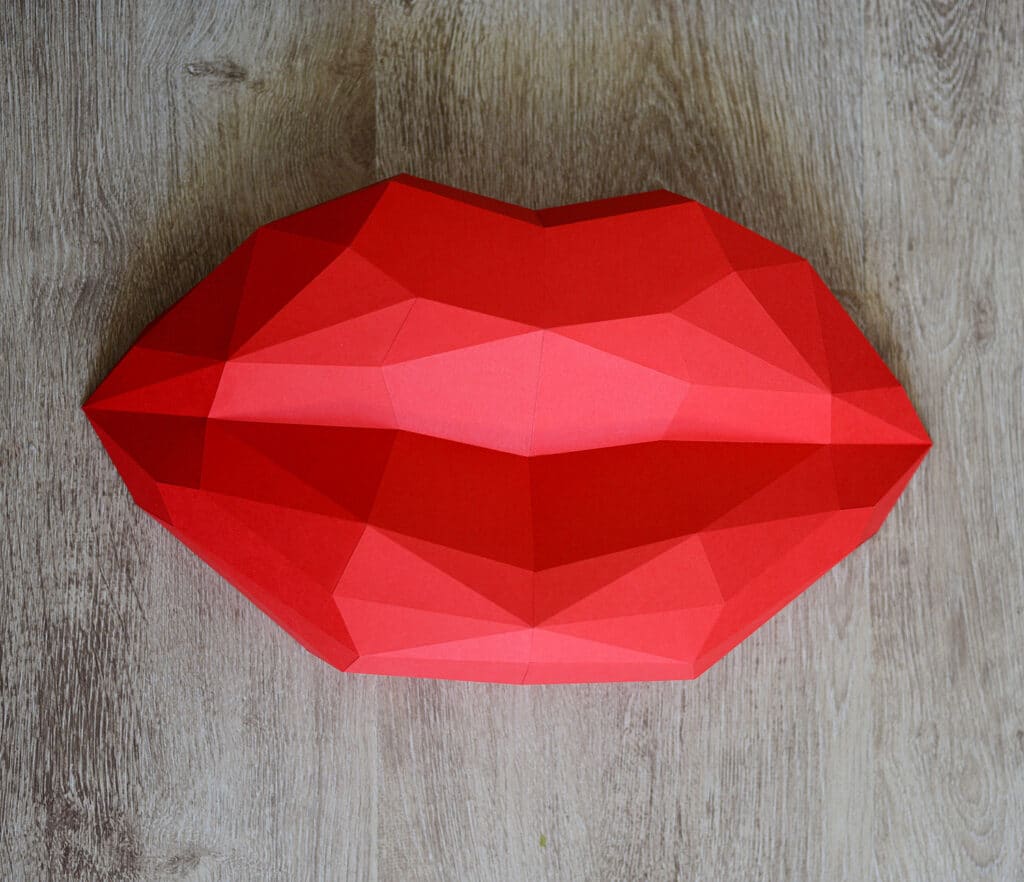 Papercraft de lèvres rouges en origami 3D Papercraft de lèvres rouges en origami 3D