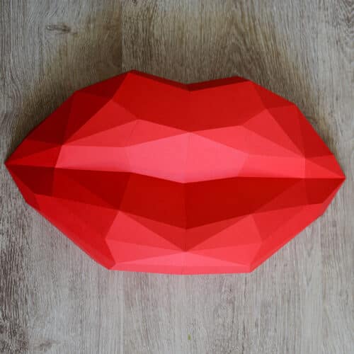 Lèvres rouges en papercraft 3D