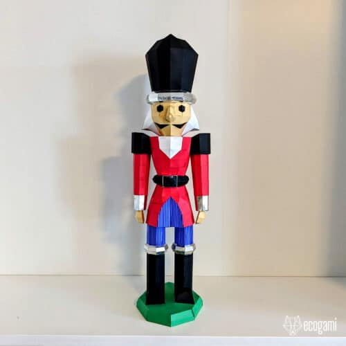 Papercraft casse-noisette de Noël en origami
