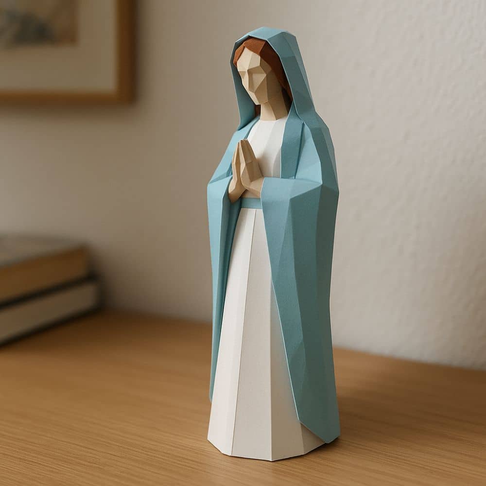 La Vierge Marie – Statue papercraft 3D, douceur et sérénité