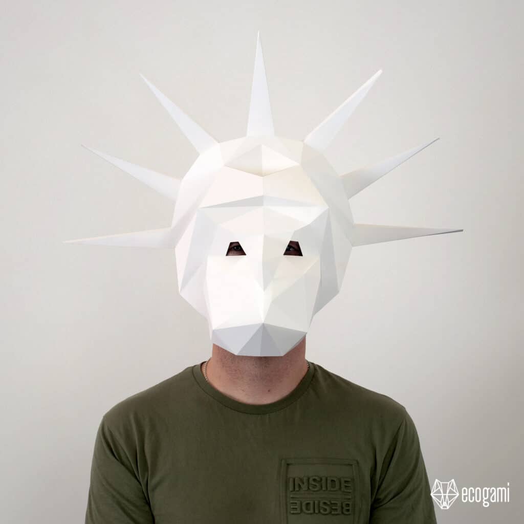 Papercraft masque de la statue de la liberté en origami